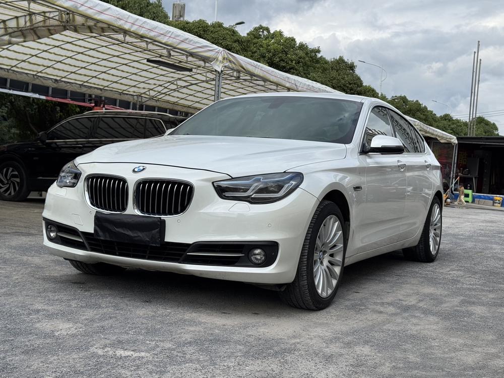 BMW 5 Series Gran Turismo 2015 модификация 535i Leading – фото 1