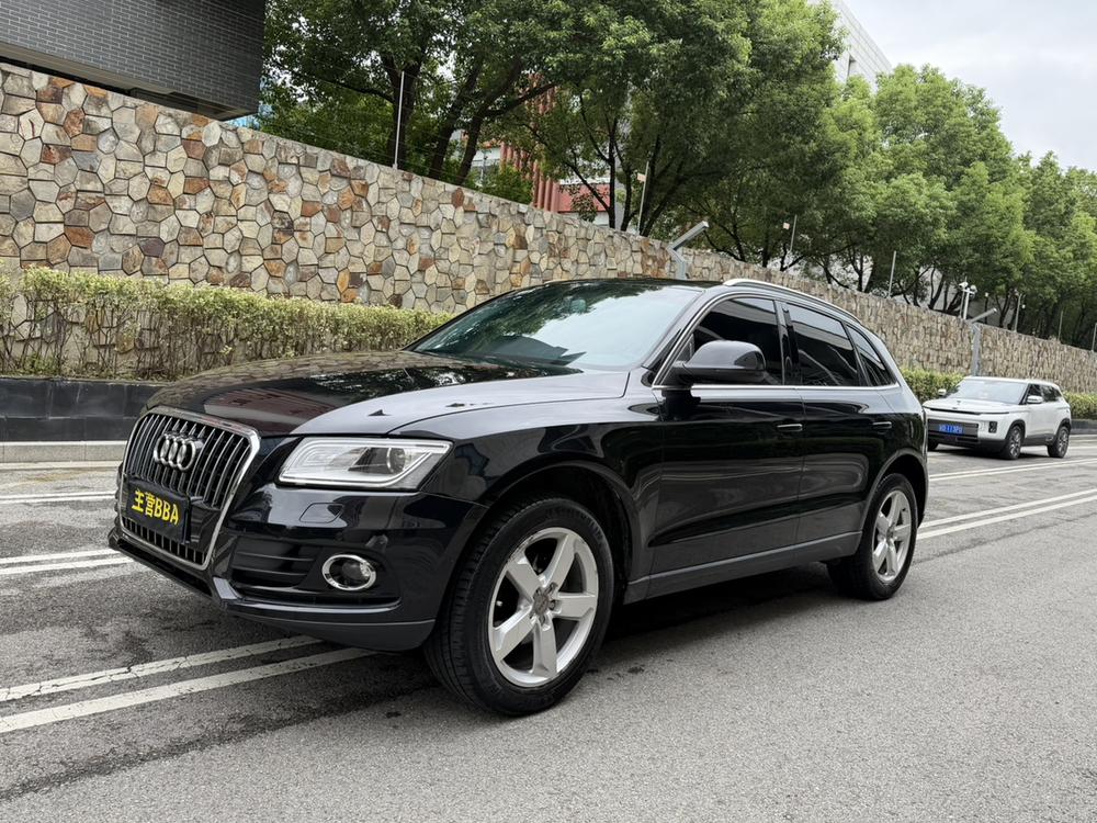 Audi Q5 2015 модификация 40 TFSI Comfort – фото 1