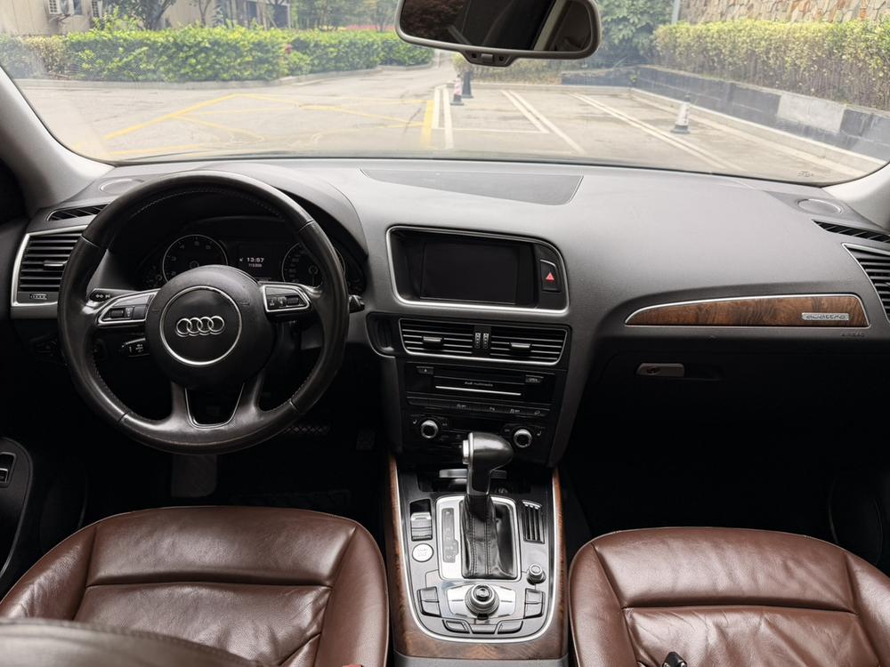 Audi Q5 2015 модификация 40 TFSI Comfort – фото 11