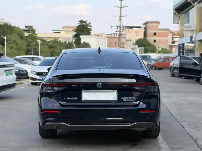 Honda Accord PHEV 2023 Model e:PHEV Premium Edition – фото 5
