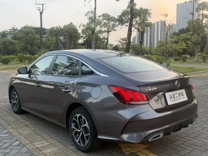 MG5 2021 Model Facelift 180DVVT CVT Youth Deluxe Edition – фото 5