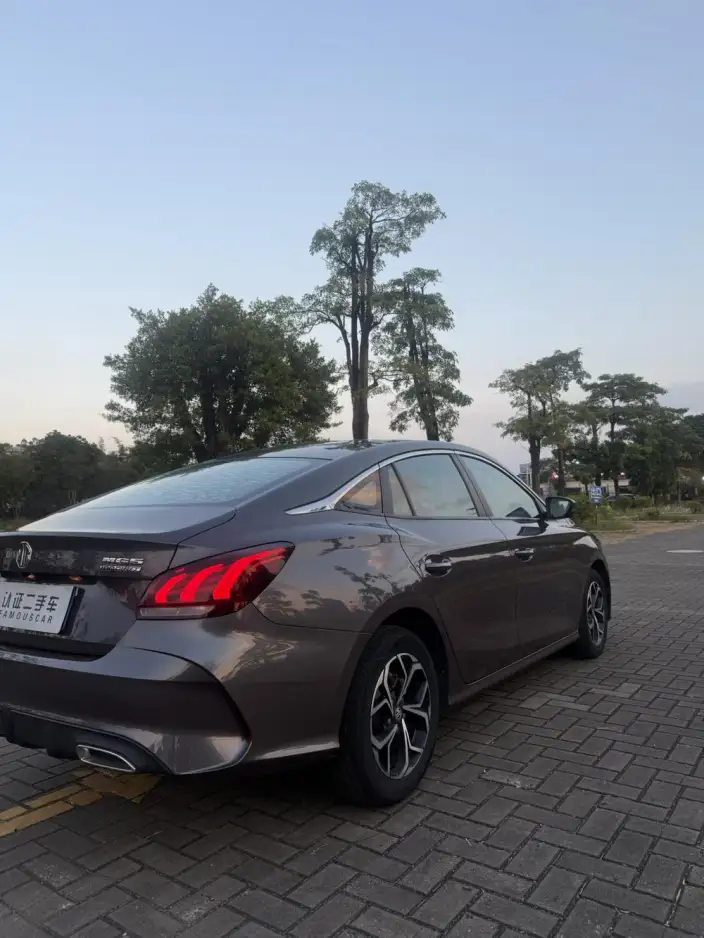 MG5 2021 Model Facelift 180DVVT CVT Youth Deluxe Edition – фото 8