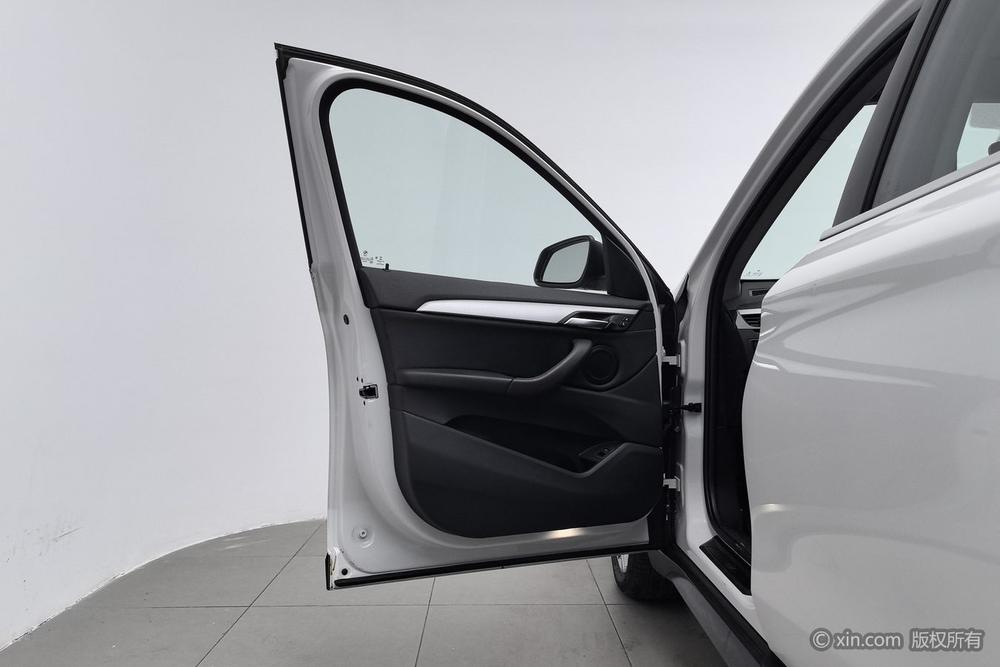BMW X1 Модель 2018 года sDrive20Li Leading – фото 21