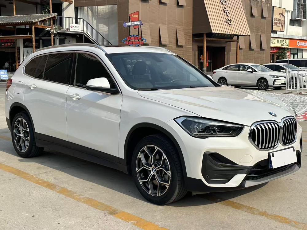 BMW X1 2022 sDrive25Li Leading – фото 3
