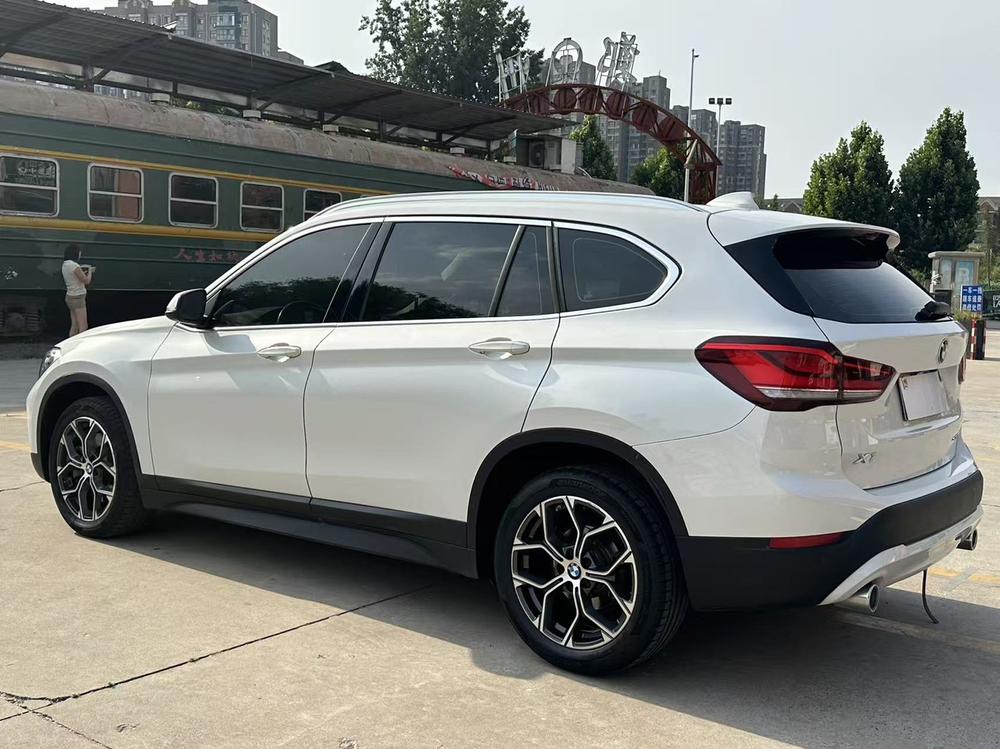 BMW X1 2022 sDrive25Li Leading – фото 5