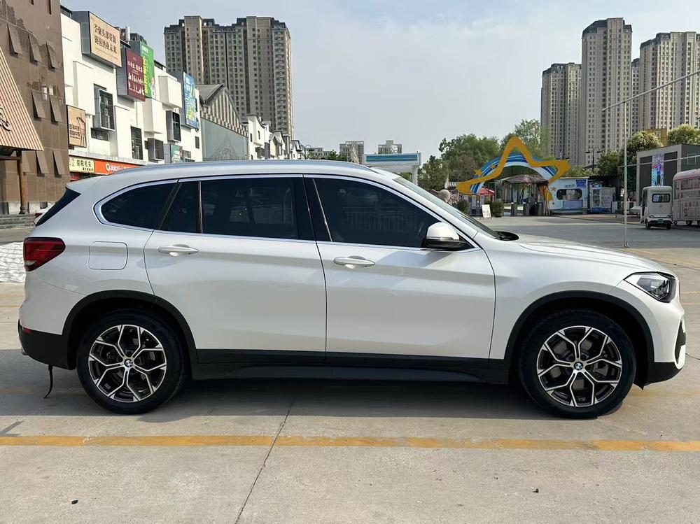 BMW X1 2022 sDrive25Li Leading – фото 8
