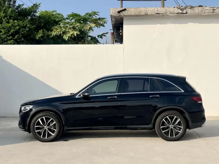Mercedes-Benz GLC 2022 Model GLC 260 L 4MATIC Luxury Model – фото 3