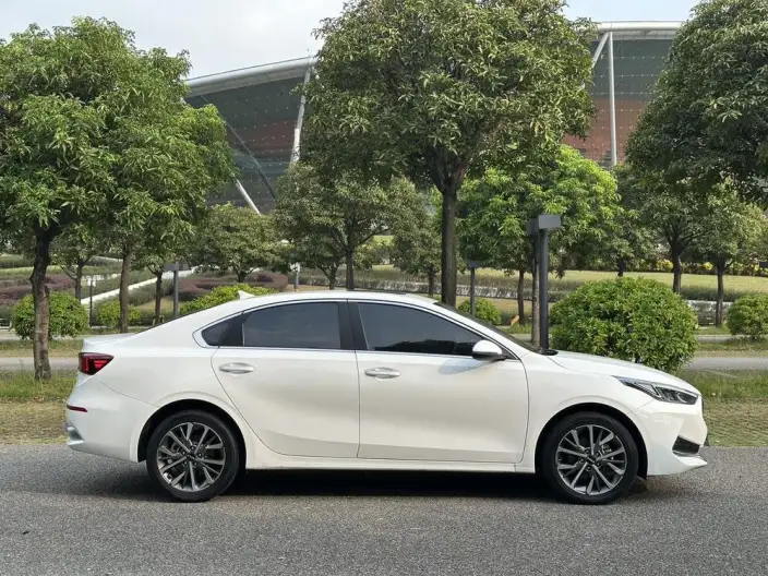 Kia K3 2021 Model Facelift 1.5L CVT Fashion Edition – фото 7