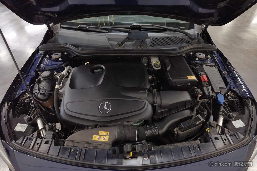 Mercedes-Benz GLA 2015 GLA 200 Dynamic – фото 5