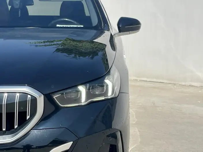BMW 5 Series 2025 Model 525Li M Sports Set – фото 7