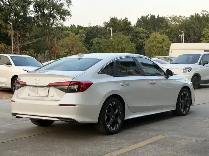 Honda Civic 2022 Model 240TURBO CVT Power Control Edition – фото 6