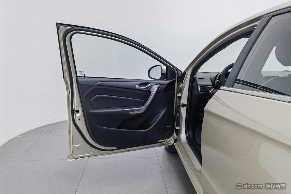 Chery Arrizo 5 2016 1.5L CVT Trend – фото 21