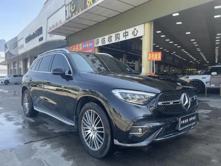 Mercedes-Benz GLC 2024 Model Facelift GLC 300 L 4MATIC Dynamic Model 5 seat – фото 3