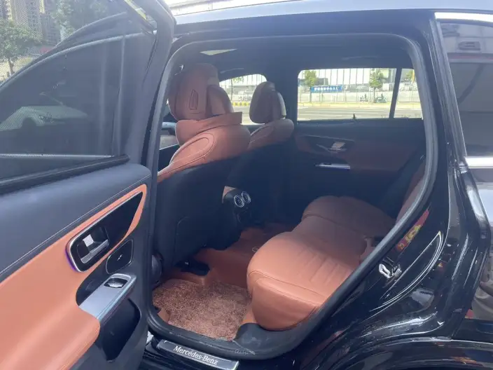 Mercedes-Benz GLC 2024 Model Facelift GLC 300 L 4MATIC Dynamic Model 5 seat – фото 9