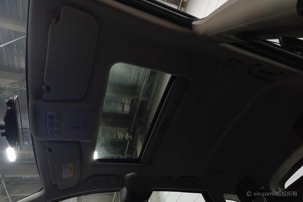 Venucia T70X 2015 2.0L CVT Smart Sport – фото 21
