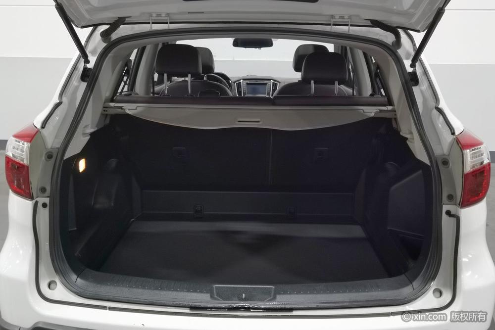 Venucia T70X 2015 2.0L CVT Smart Sport – фото 24