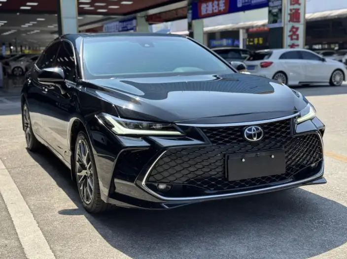 Toyota Avalon 2023 Model 2.0L CVT Deluxe Edition – фото 3
