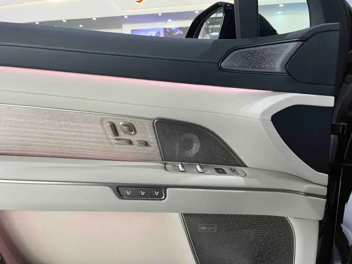 NIO ES8 2026 Model VI seat Executive Deluxe Edition – фото 9