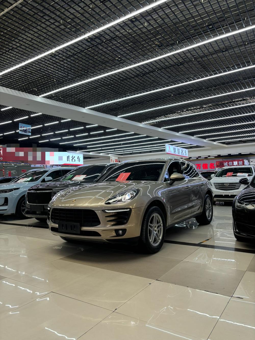 Porsche Macan 2017 Macan 2.0T – фото 1