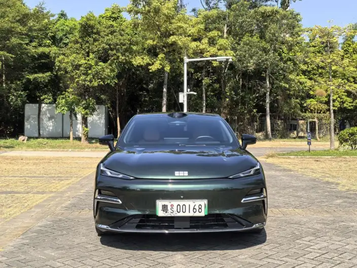 Geely Galaxy E8 PHEV 2025 Model 130km EM-P Galaxy Edition