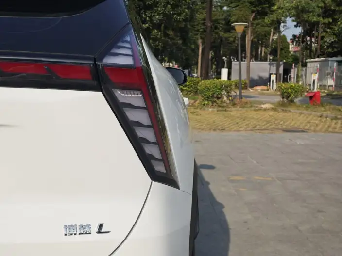 Geely Boyue L 2024 Model 1.5TD DCT Premium Edition – фото 7