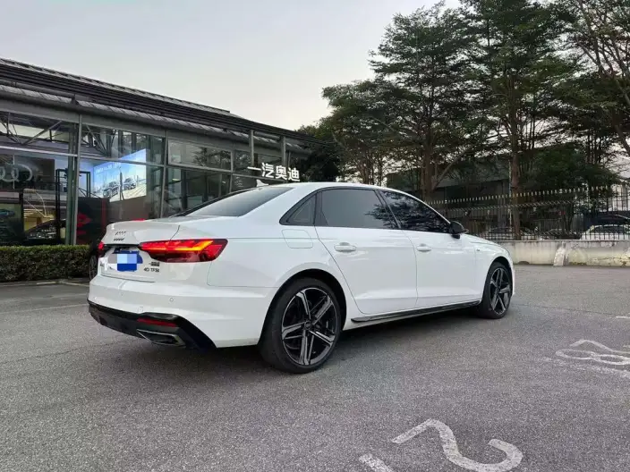 Audi A4 L 2024 Model 40 TFSI Luxury Dynamic Model – фото 4