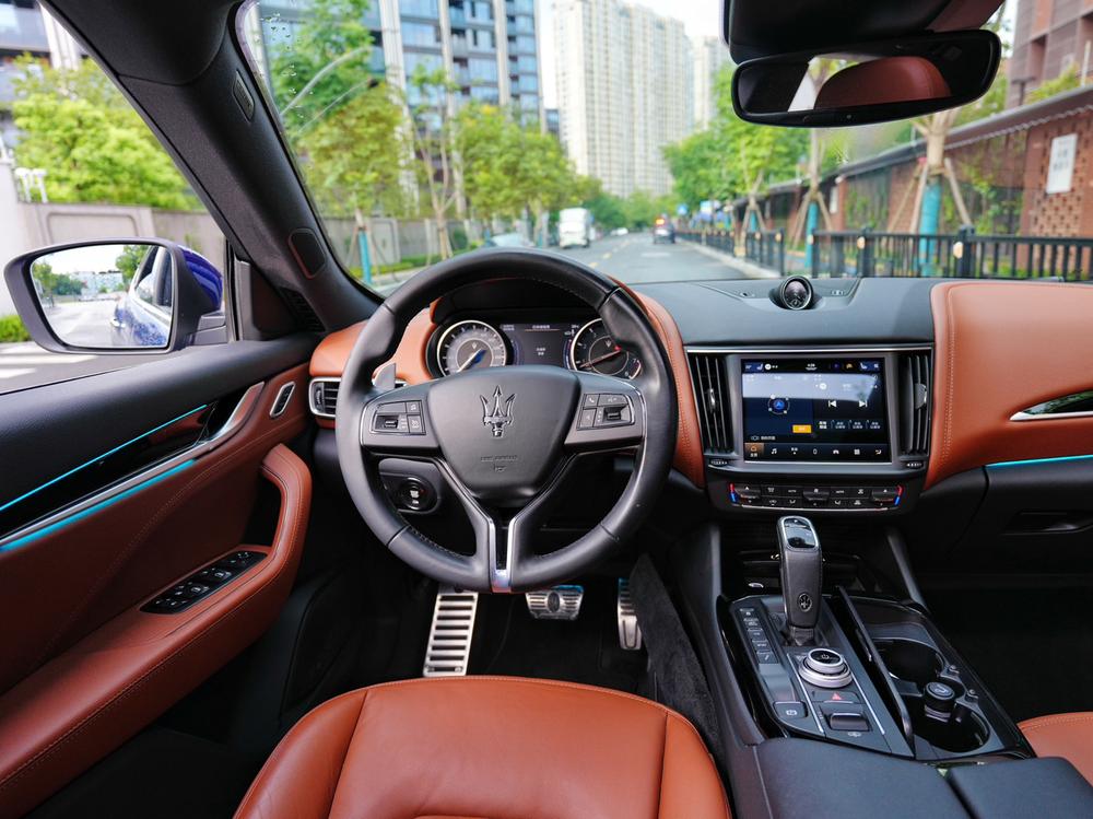 Maserati Levante 2021 3.0T Base – фото 8