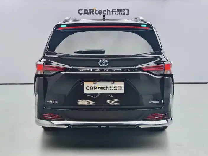 Granvia 2023 Model Intelligent Hybrid 2.5L Comfort Edition – фото 4