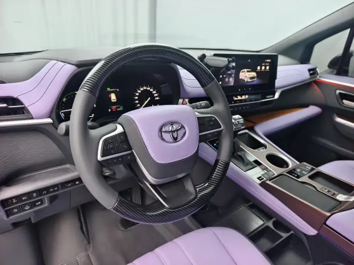 Granvia 2023 Model Intelligent Hybrid 2.5L Comfort Edition – фото 7