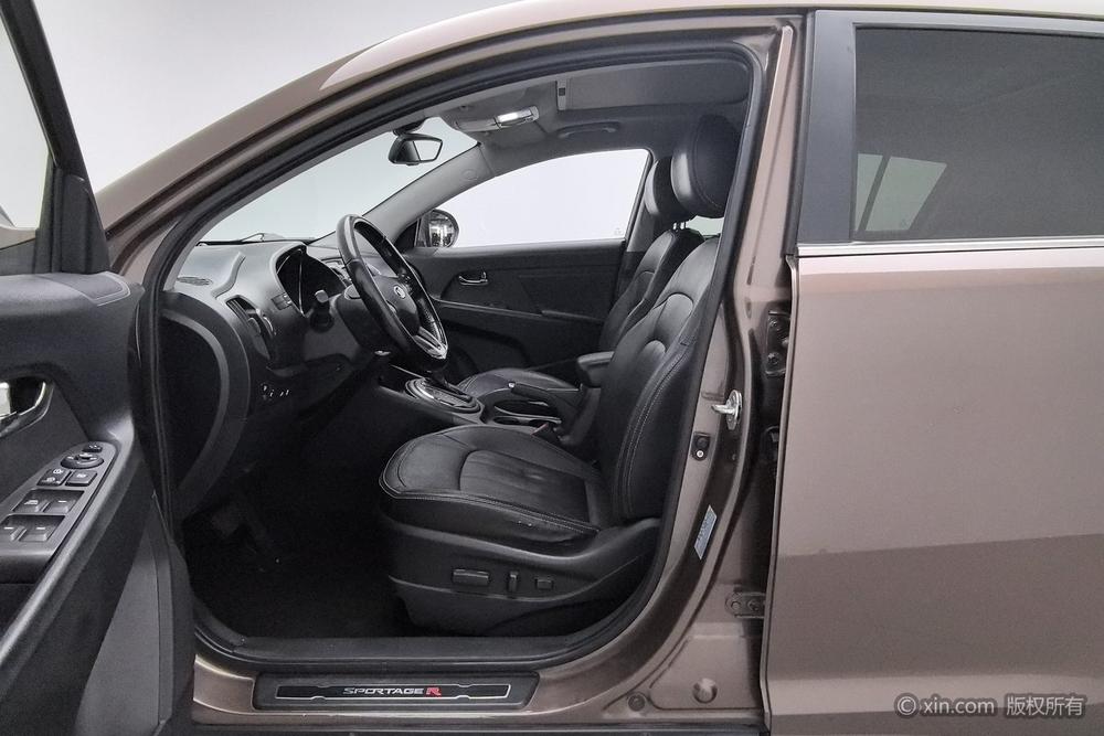 Kia Sportage 2014 модификация 2.0L автоматическое 2WD Edition Premium Special – фото 17
