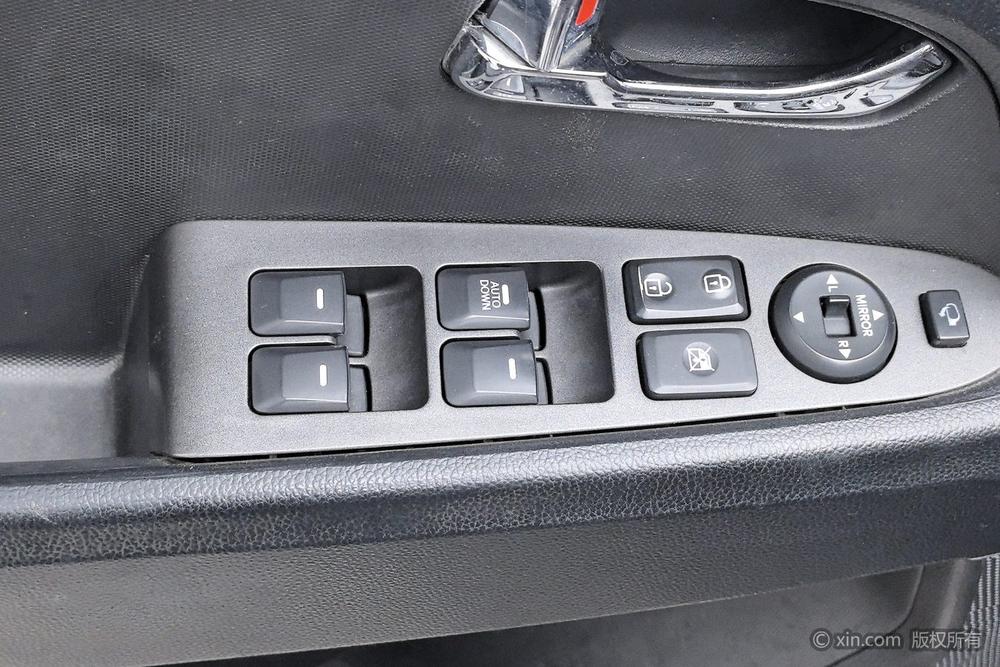 Kia Sportage 2014 модификация 2.0L автоматическое 2WD Edition Premium Special – фото 22