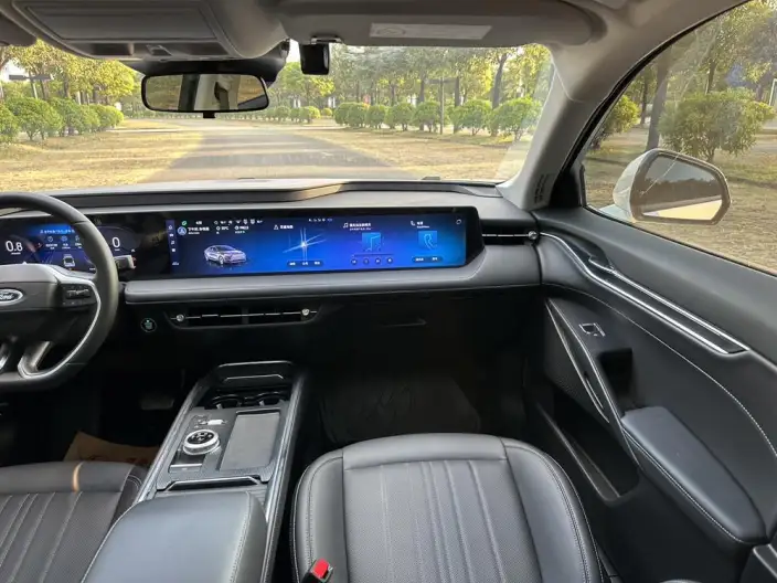 Ford Mondeo 2025 Model EcoBoost 245 Luxury Model – фото 10