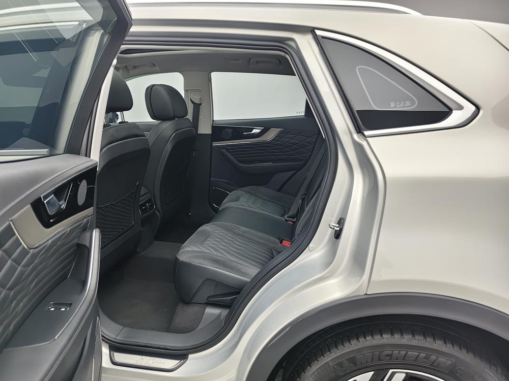 Hongqi HS5 2022 Modified 2.0T Smartlink Flag Edition – фото 18