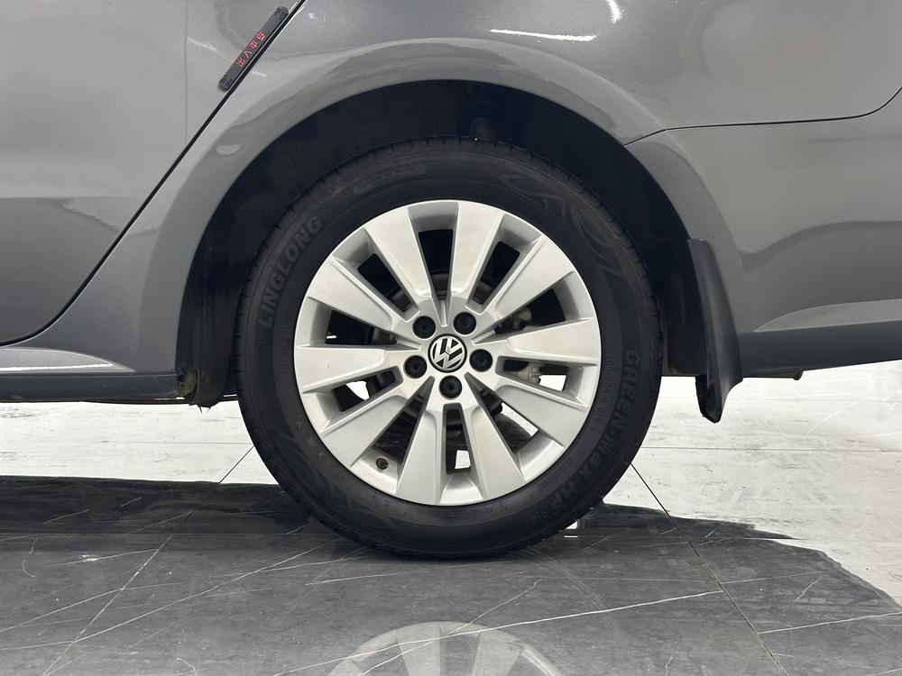 Volkswagen Lavida 2013 модификация 1.6L автоматическое Comfort Edition – фото 9