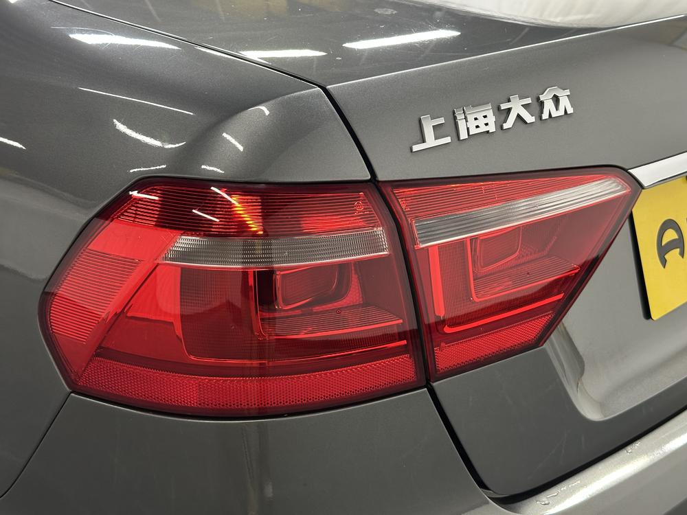 Volkswagen Lavida 2013 модификация 1.6L автоматическое Comfort Edition – фото 13