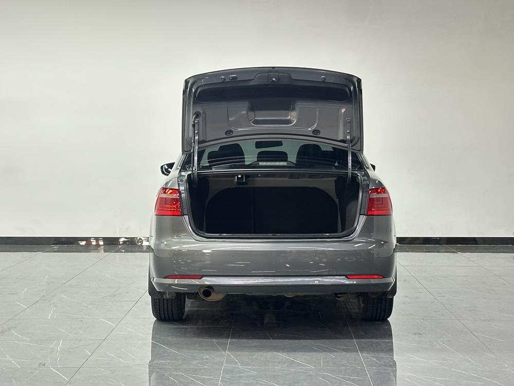 Volkswagen Lavida 2013 модификация 1.6L автоматическое Comfort Edition – фото 20