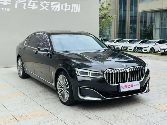 BMW 7 Series 2021 Model 740Li Exclusive Model Luxury Set – фото 3
