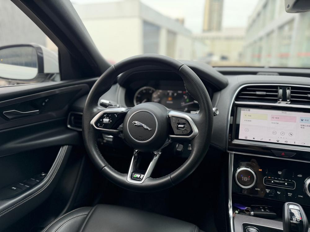 Jaguar XEL 2020 2.0T 200PS R-DYNAMIC S Advance Sport – фото 16