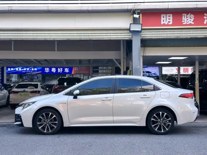 Toyota Levin 2021 Model Hybrid 1.8H E-CVT Sports Edition – фото 3