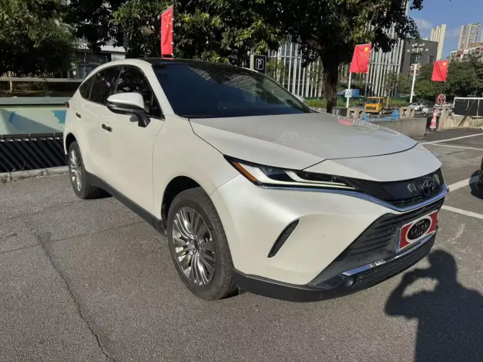 Toyota Harrier 2022 Model 2.0L CVT 2WD Exclusive Edition – фото 3