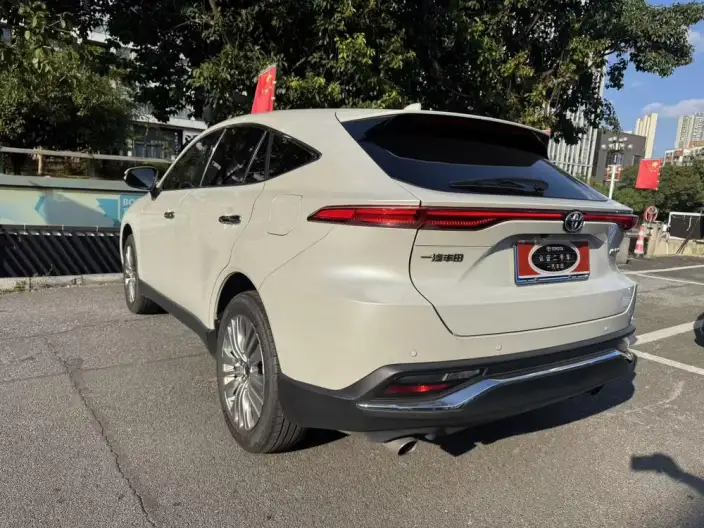 Toyota Harrier 2022 Model 2.0L CVT 2WD Exclusive Edition – фото 5