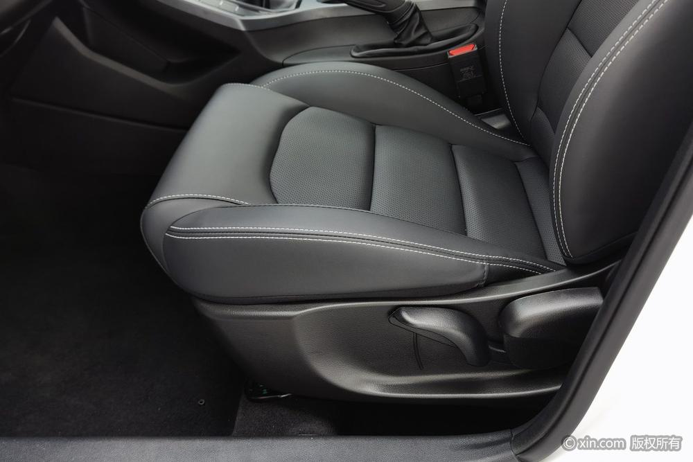 Geely Emgrand Модель 2018 года 1.5L Manual Up Connected Edition – фото 17