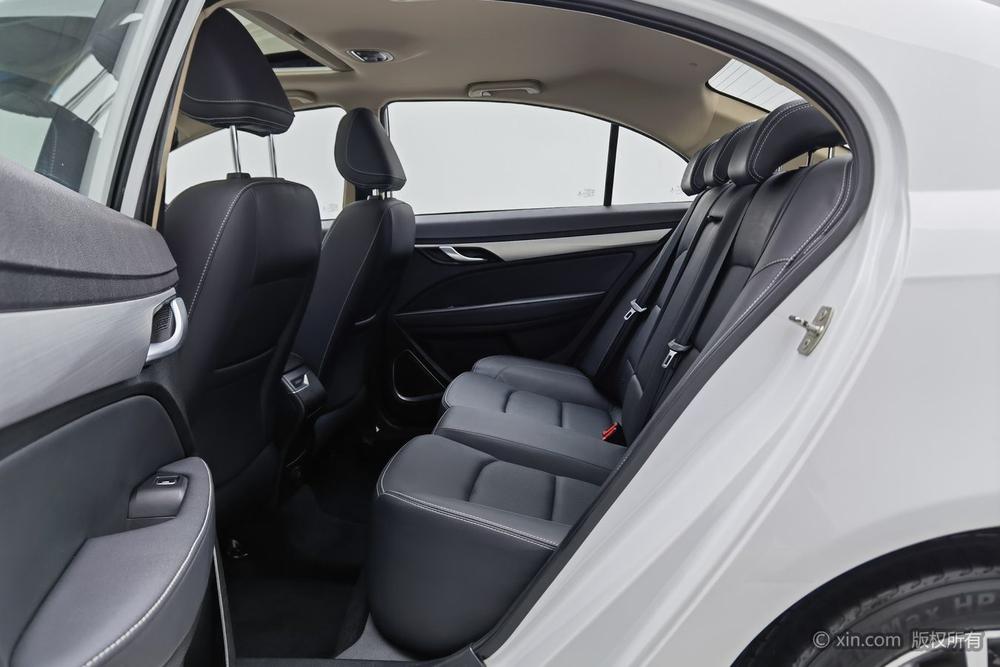 Geely Emgrand Модель 2018 года 1.5L Manual Up Connected Edition – фото 18