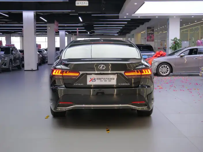 Lexus LS 2021 Model 500h Superior Edition – фото 6