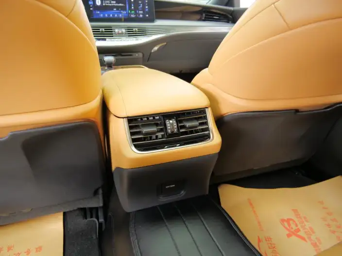 Lexus LS 2021 Model 500h Superior Edition – фото 9