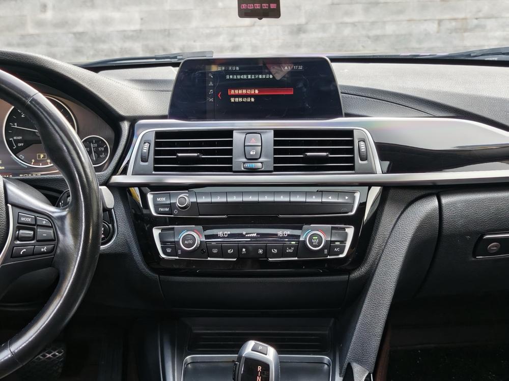 BMW 3 Series 2018 320Li Style – фото 21