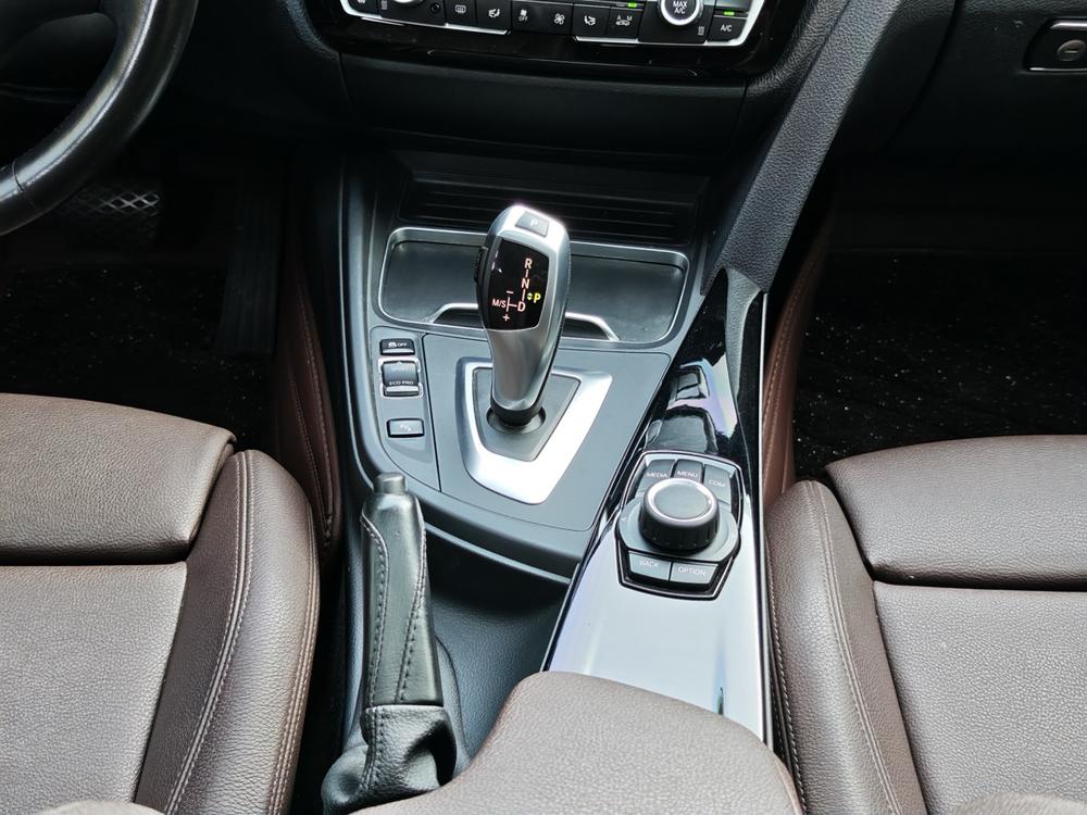 BMW 3 Series 2018 320Li Style – фото 24