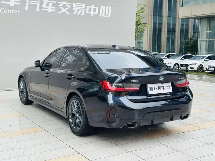 BMW 3 Series 2025 Model 330i M Sports Night Set – фото 5