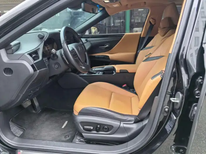 Lexus ES 2022 Model 300h Superior Edition – фото 7