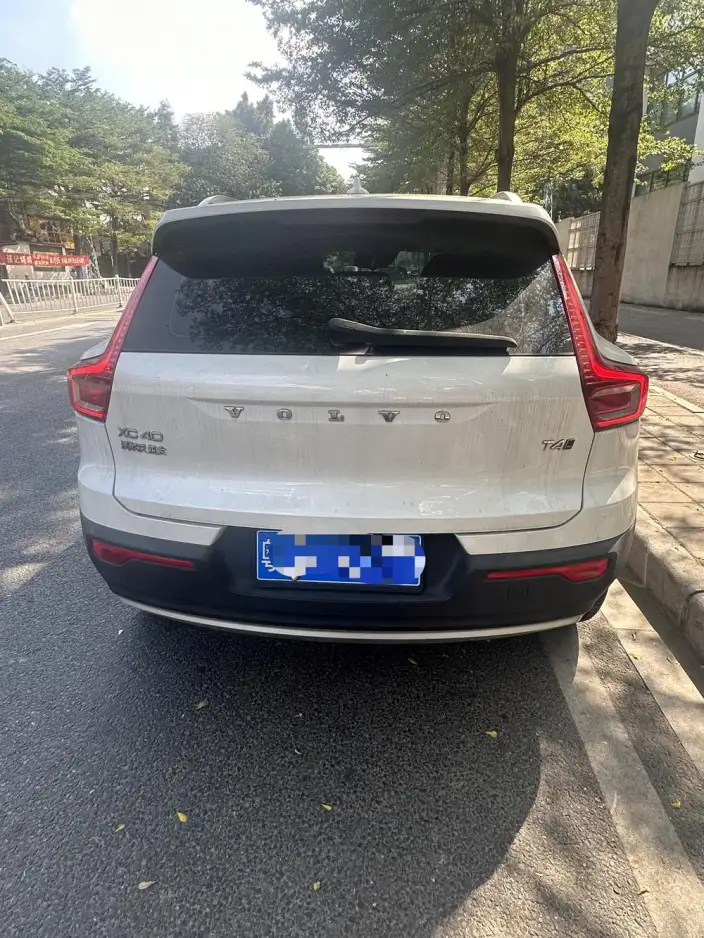 Volvo XC40 2022 Model T4 4WD Smart Range Deluxe Edition – фото 5